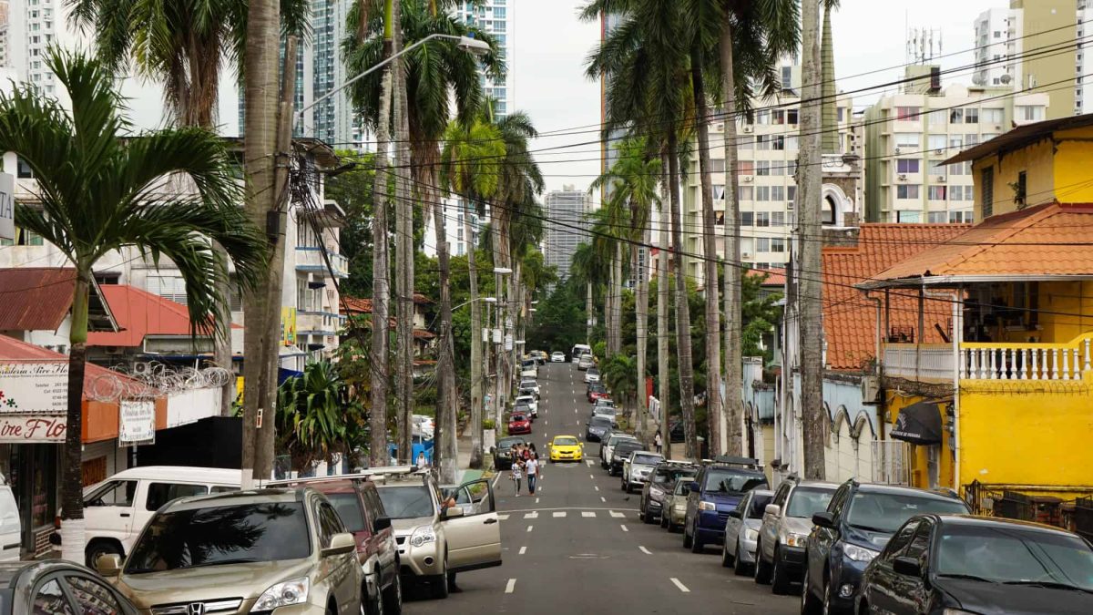 Livig in Panama City - the streets