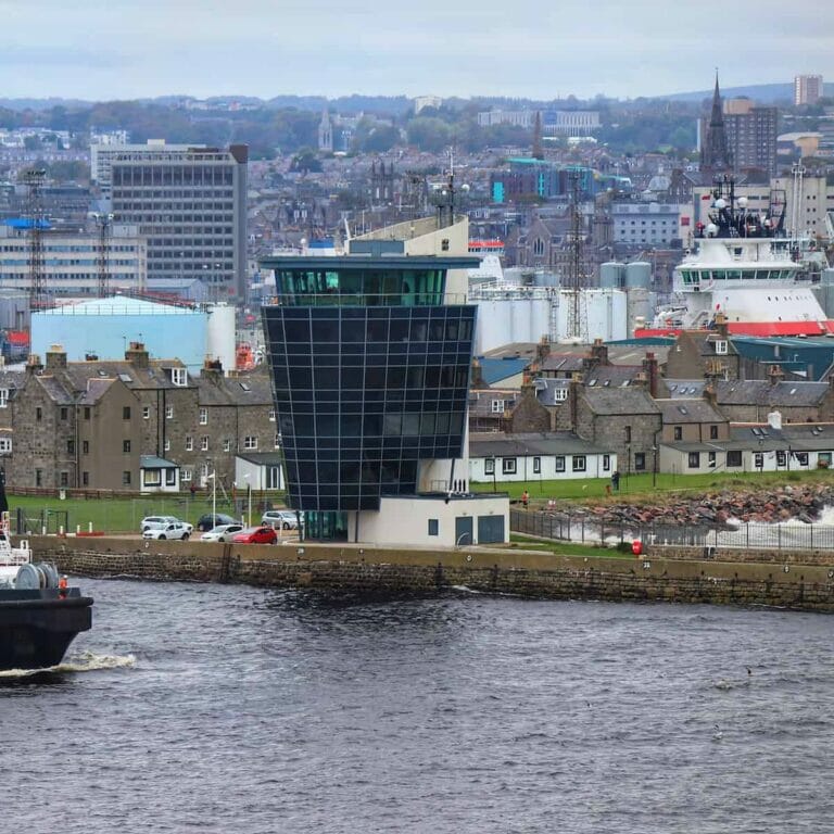 Aberdeen Harbour | Julie Adams Unsplash